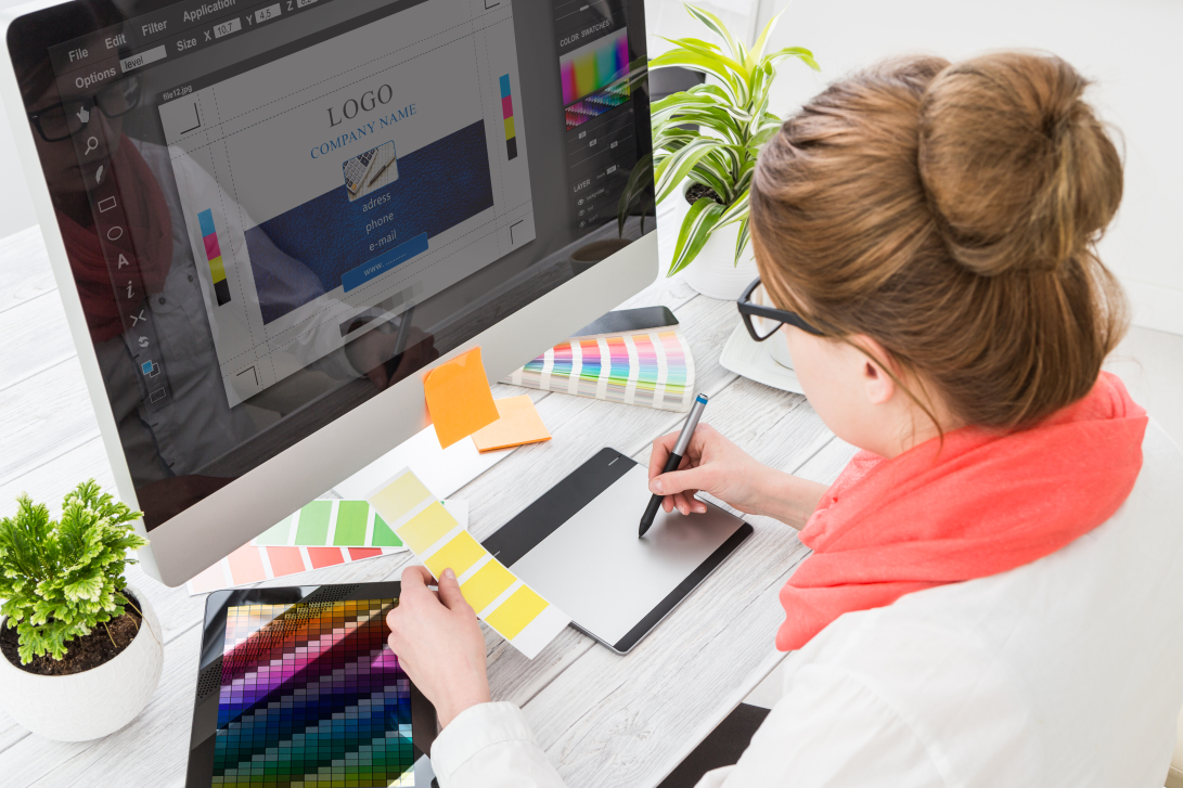 Professional Tips Graphics Designer Should Know Before Designing a Logo